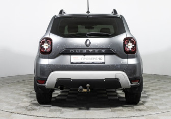 Подержанный автомобиль Renault Duster 2021 года (6 фото)
