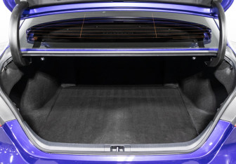 Подержанный автомобиль Toyota Camry Sedan 2021 года (15 фото)