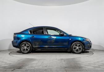 Подержанный автомобиль Mazda 3 Sedan 2006 года (4 фото)