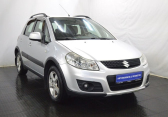 Подержанный автомобиль Suzuki SX4 Hatchback 2010 года (3 фото)