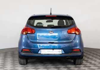 Подержанный автомобиль Kia Ceed Hatchback 2013 года (6 фото)