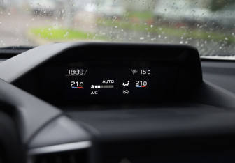 Подержанный автомобиль Subaru Forester Suv 2024 года (21 фото)