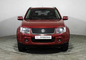 Подержанный автомобиль Suzuki Grand Vitara 2010 года (2 фото)