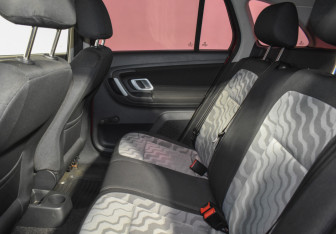 Подержанный автомобиль Skoda Fabia Wagon 2008 года (11 фото)