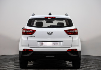Подержанный автомобиль Hyundai Creta 2018 года (6 фото)