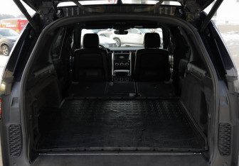 Подержанный автомобиль Land Rover Discovery 2020 года (37 фото)