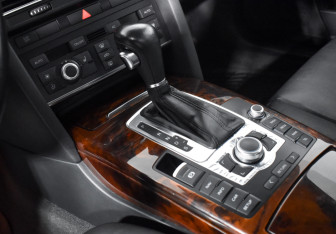 Подержанный автомобиль Audi A6 Sedan 2011 года (11 фото)