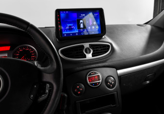 Подержанный автомобиль Renault Clio Hatchback 2010 года (16 фото)