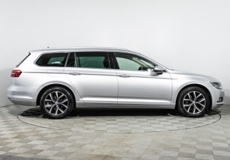 Подержанный автомобиль Volkswagen Passat Wagon 2017 года (4 фото)