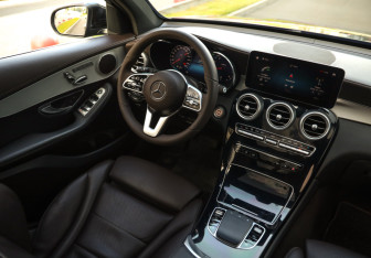 Подержанный автомобиль Mercedes-Benz GLC Coupe 2022 года (10 фото)