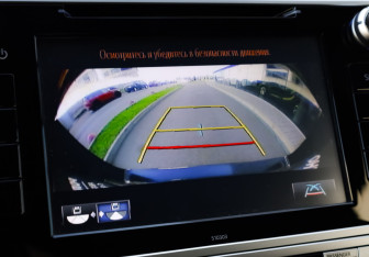 Подержанный автомобиль Toyota Land Cruiser Prado 2018 года (18 фото)