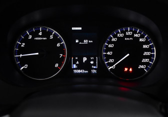 Подержанный автомобиль Mitsubishi Outlander 2017 года (18 фото)