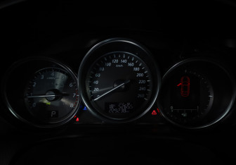 Подержанный автомобиль Mazda CX-5 2012 года (20 фото)