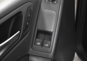 Подержанный автомобиль Volkswagen Golf Hatchback 2010 года (16 фото)