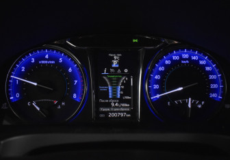 Подержанный автомобиль Toyota Camry Sedan 2016 года (24 фото)