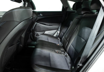 Подержанный автомобиль Hyundai Tucson 2018 года (10 фото)