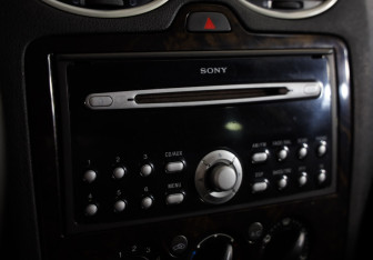 Подержанный автомобиль Ford Focus Sedan 2007 года (11 фото)