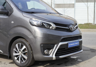 Подержанный автомобиль Toyota ProAce 2018 года (10 фото)
