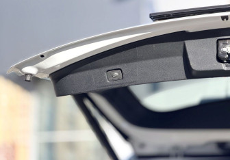 Подержанный автомобиль Ford Explorer 2019 года (23 фото)