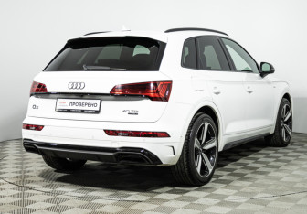 Подержанный автомобиль Audi Q5 2021 года (5 фото)
