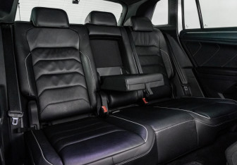 Подержанный автомобиль Volkswagen Tiguan 2021 года (25 фото)