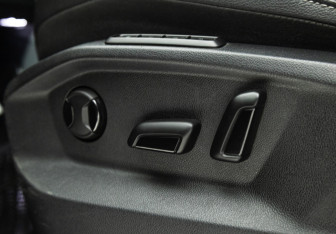 Подержанный автомобиль Volkswagen Tiguan 2020 года (15 фото)