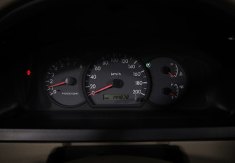 Подержанный автомобиль Kia Rio Wagon 2005 года (17 фото)