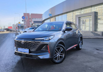Подержанный автомобиль Changan UNI-S 2024 года (1 фото)