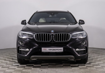 Подержанный автомобиль BMW X6 2016 года (4 фото)