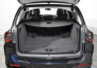 Подержанный автомобиль BMW X3 2022 года (23 фото)