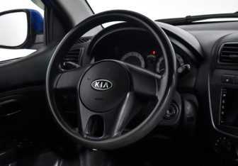 Подержанный автомобиль Kia Picanto 2010 года (14 фото)