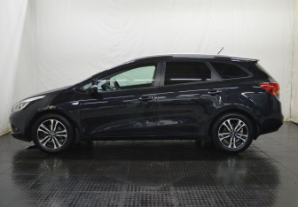 Подержанный автомобиль Kia Ceed Wagon 2013 года (8 фото)