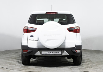 Подержанный автомобиль Ford EcoSport 2016 года (6 фото)