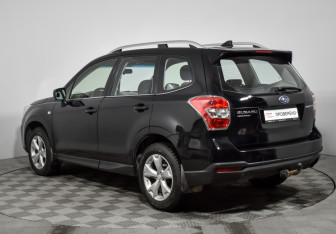 Подержанный автомобиль Subaru Forester Suv 2015 года (7 фото)