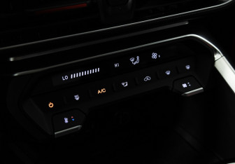 Подержанный автомобиль Kaiyi E5 2023 года (20 фото)