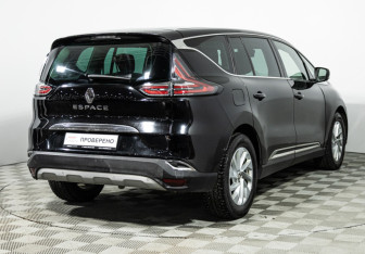 Подержанный автомобиль Renault Espace 2016 года (5 фото)