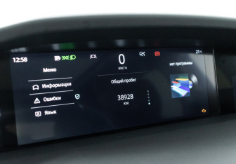 Подержанный автомобиль Changan UNI-K 2023 года (12 фото)