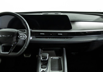 Подержанный автомобиль Chery Arrizo 8 2024 года (14 фото)