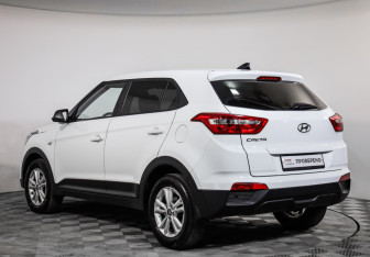 Подержанный автомобиль Hyundai Creta 2019 года (7 фото)