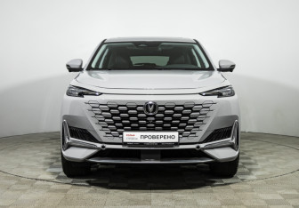 Подержанный автомобиль Changan UNI-K 2023 года (2 фото)