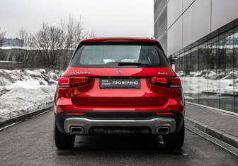 Подержанный автомобиль Mercedes-Benz GLB 2021 года (6 фото)