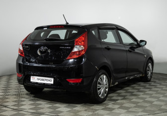 Подержанный автомобиль Hyundai Solaris Hatchback 2011 года (5 фото)