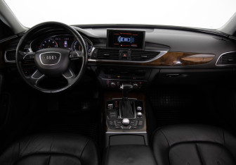 Подержанный автомобиль Audi A6 Sedan 2014 года (9 фото)