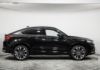 Подержанный автомобиль Geely Tugella 2023 года (4 фото)