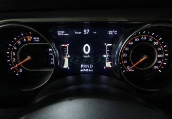 Подержанный автомобиль Jeep Wrangler 2020 года (12 фото)