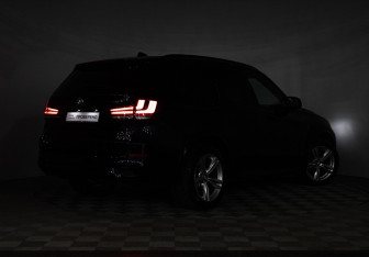 Подержанный автомобиль BMW X5 2017 года (29 фото)