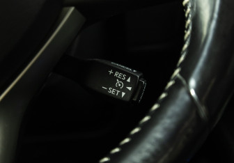 Подержанный автомобиль Lexus ES 2016 года (21 фото)