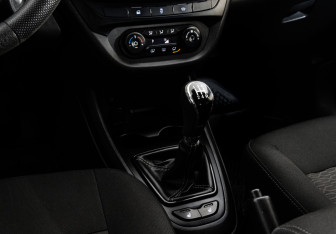 Подержанный автомобиль LADA (ВАЗ) Vesta Sedan 2018 года (13 фото)