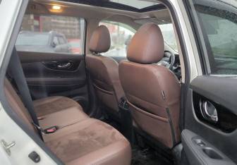 Подержанный автомобиль Nissan X-Trail 2020 года (16 фото)