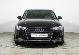 Подержанный автомобиль Audi A3 Sedan 2020 года (2 фото)